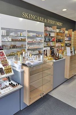 化妝品零售 渠道變革、消費(fèi)者洞察與未來趨勢(shì)